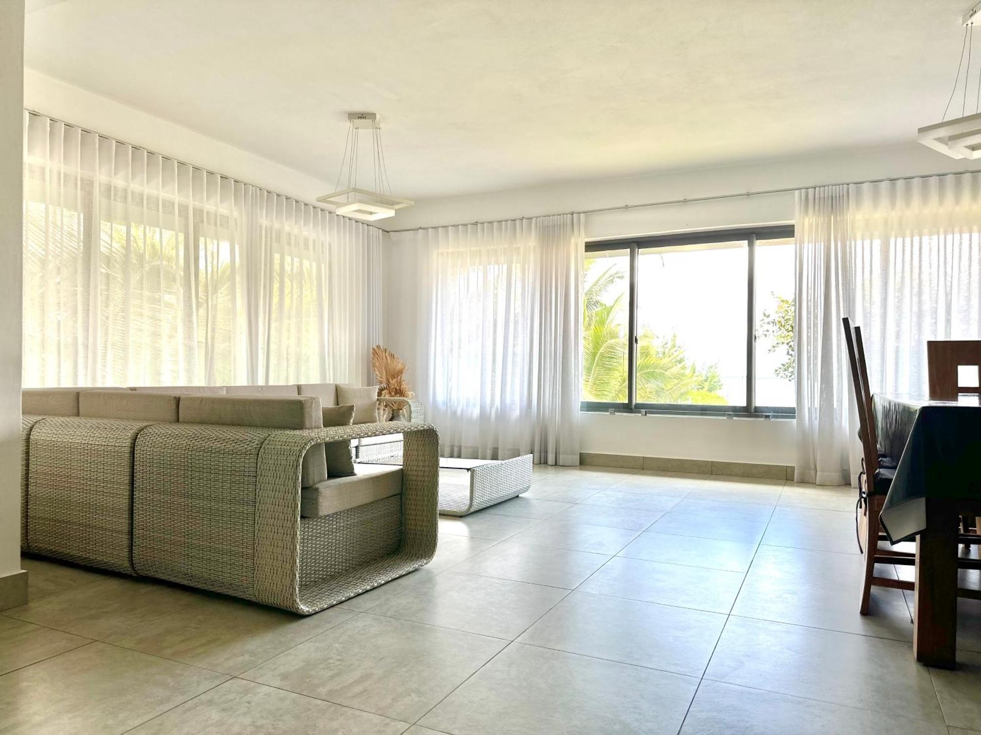 Appartement De Luxe Sur La Plage Riambel ภายนอก รูปภาพ